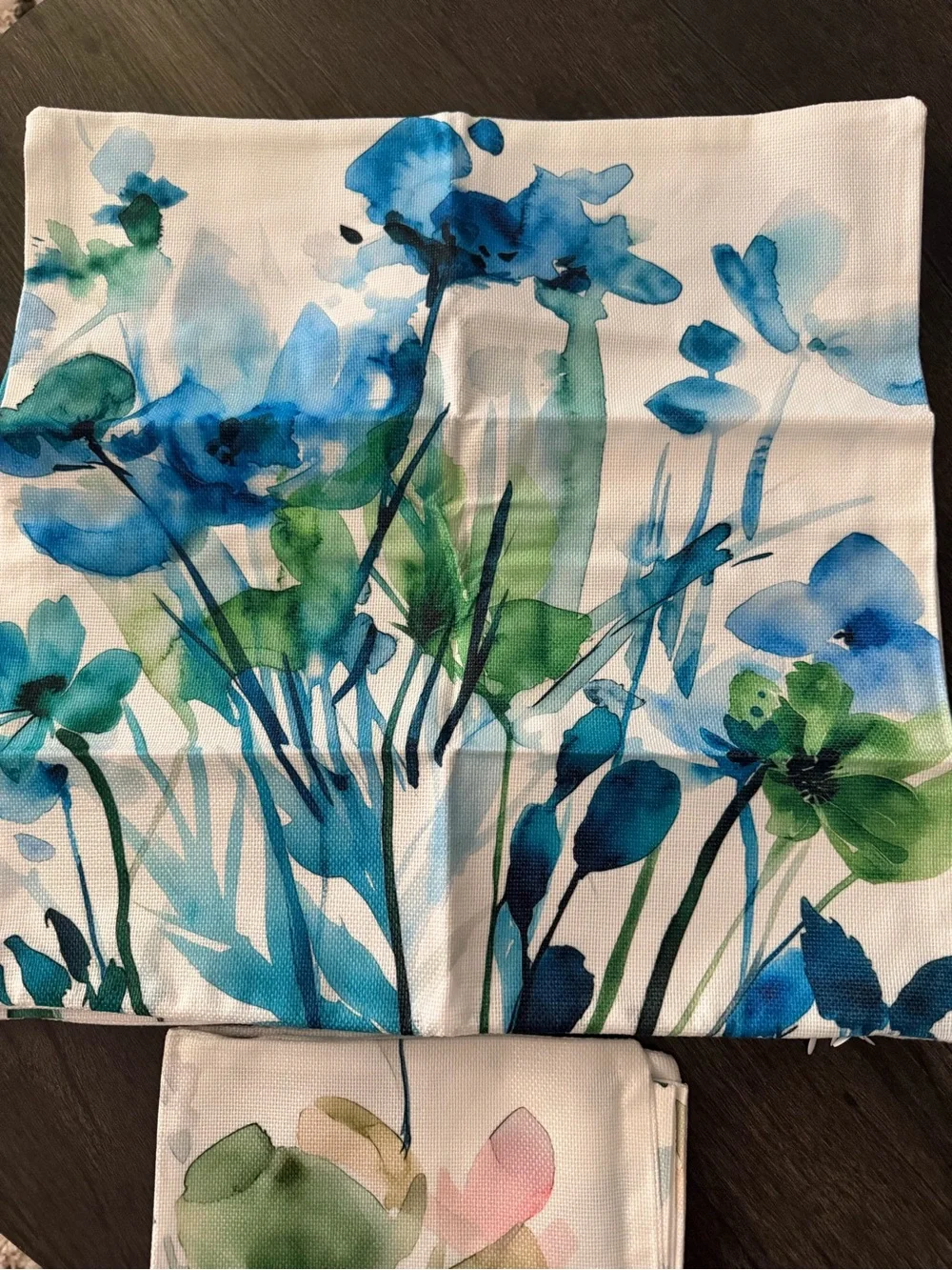Comminy blue green